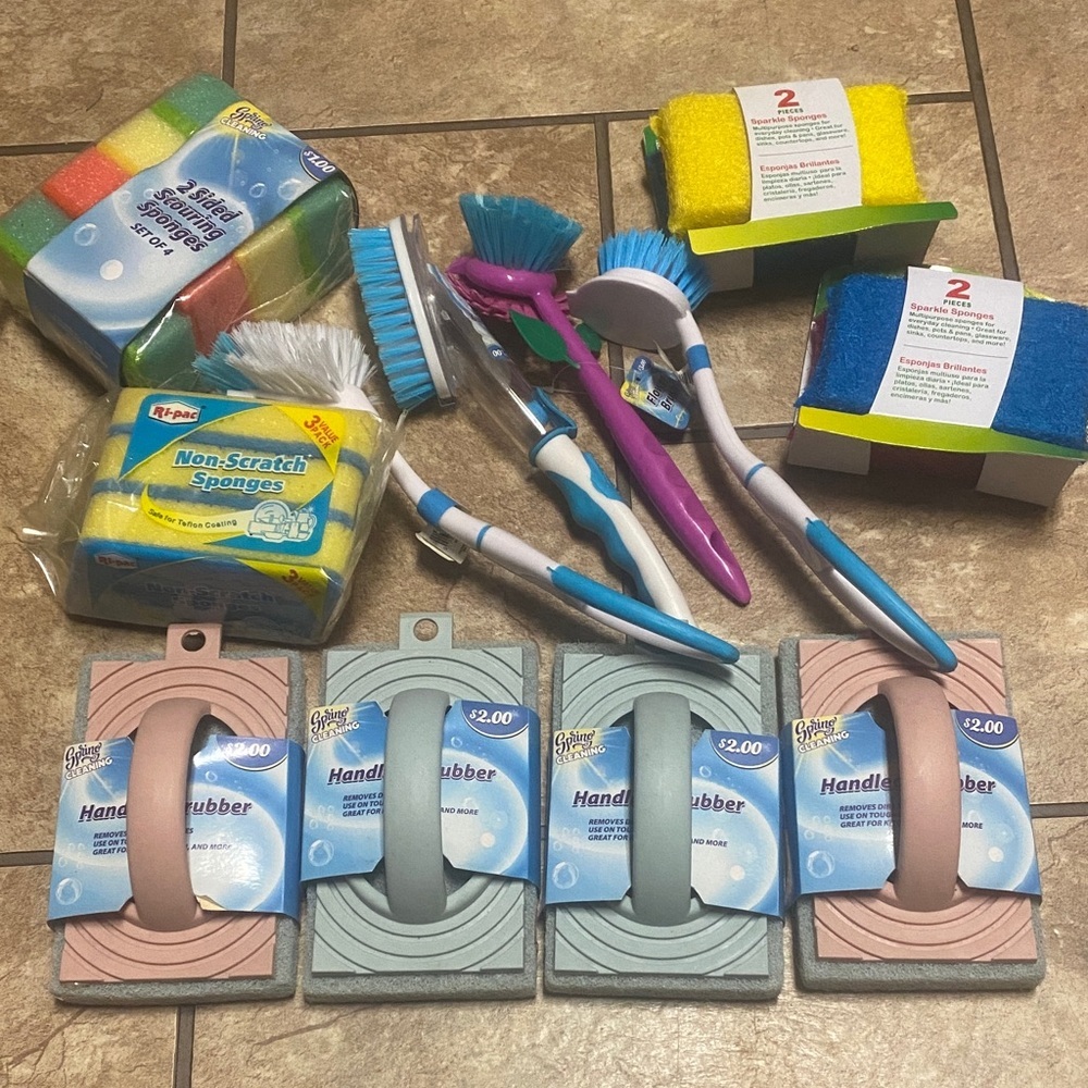 Assorted Cleaning Brushes and Sponges Set Household Scrubbers